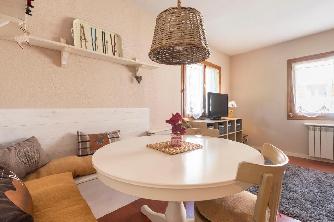 サジェント・デ・ガジェゴMusales ☆ Apartamento Para 4 Personas Con Ascensorアパートメント エクステリア 写真